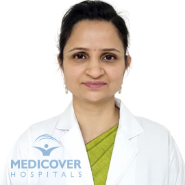 Dr Charuta J Puranik, Ophthalmologist