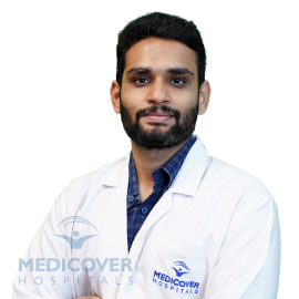 Dr Neelesh Kanderi, Oncologist